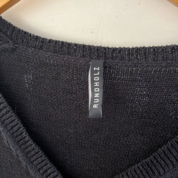 Rundholz Woman's Black Over-Sized Knit Lagoon-Look Short Sleeved Heavy Sweater - Picture 4 of 8